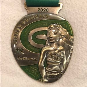 2020 Disney princess 5K medal
